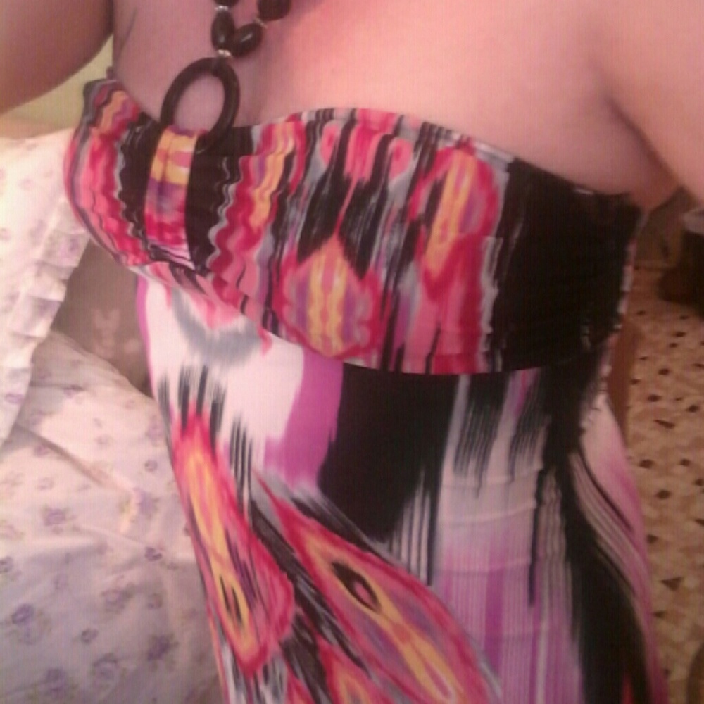 Dress - Picture 6 of 8
